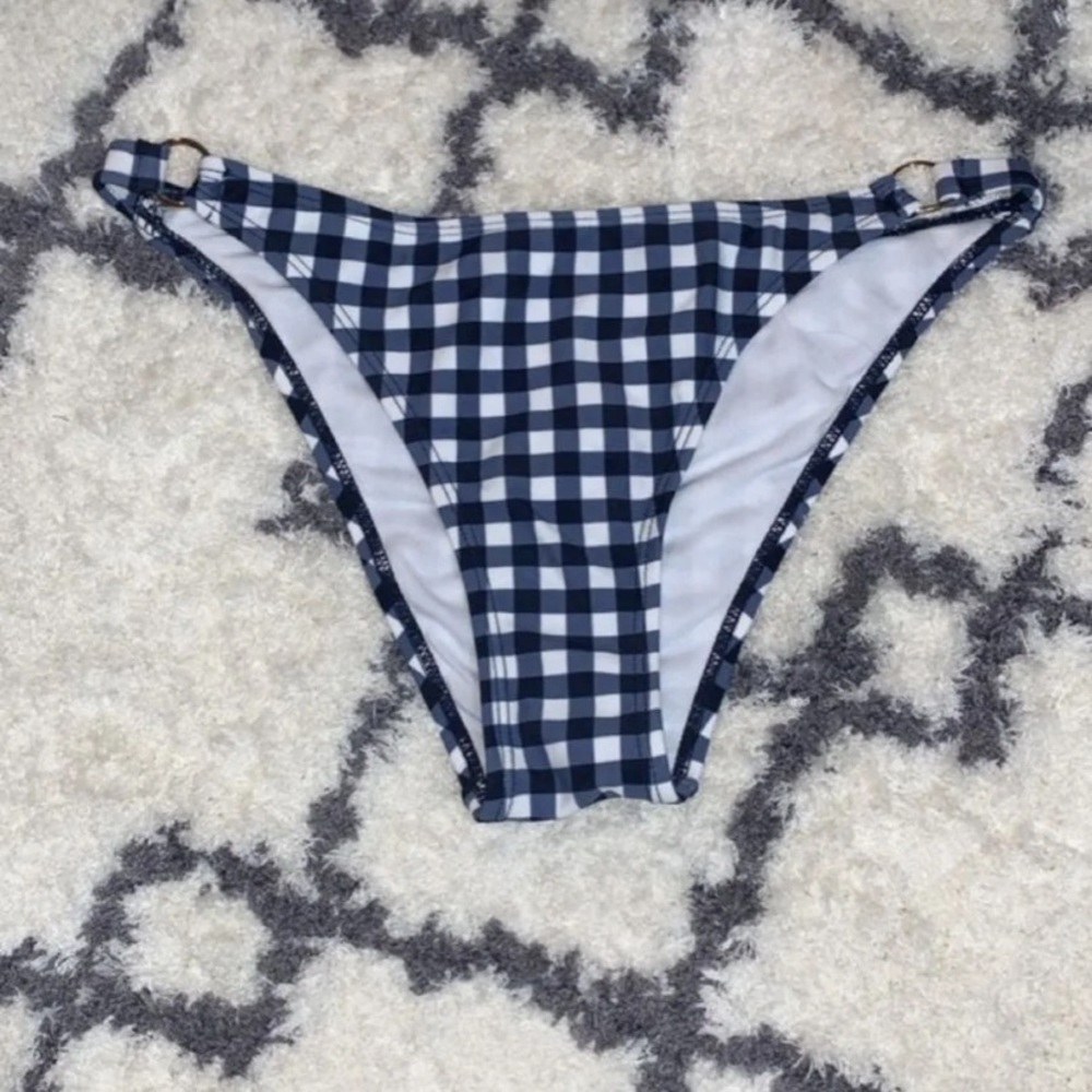 bikini bottom
